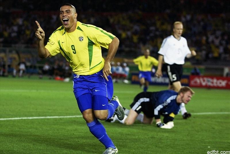 Bảng xếp hạng thành tích mọi thời đại của Ronaldo "Béo" 3